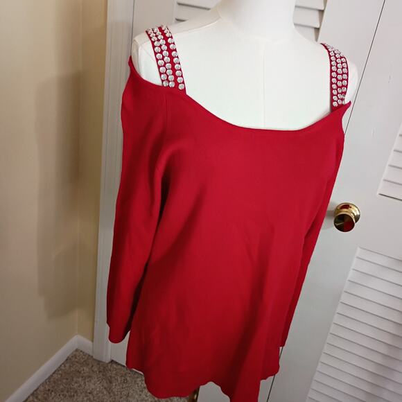 CHRISTMAS Sweater Medium Peak-a-Boo Shoulder Bedazzled Red 3/4-sleeved Tunic - Picture 6 of 9